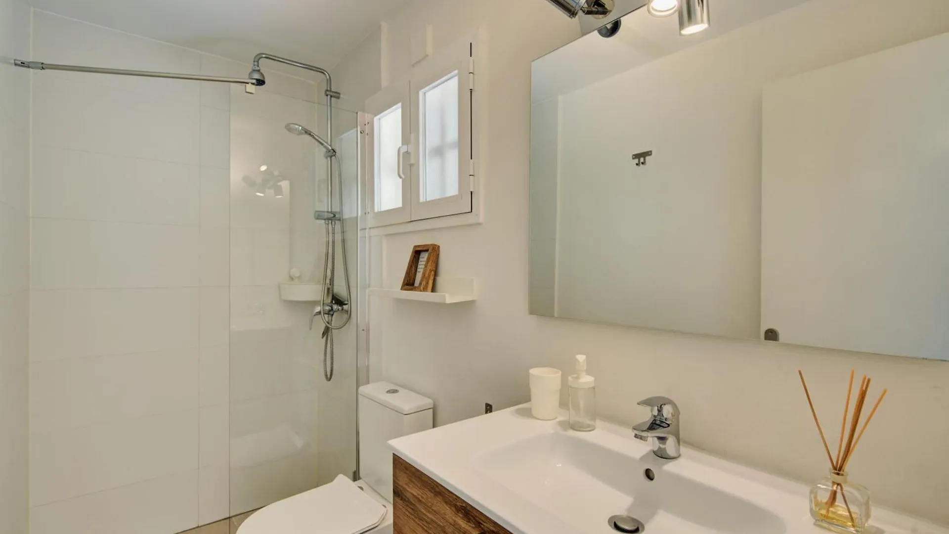 Apartamentos Catharina Maria Cala Llonga  Cala Llonga (Ibiza)