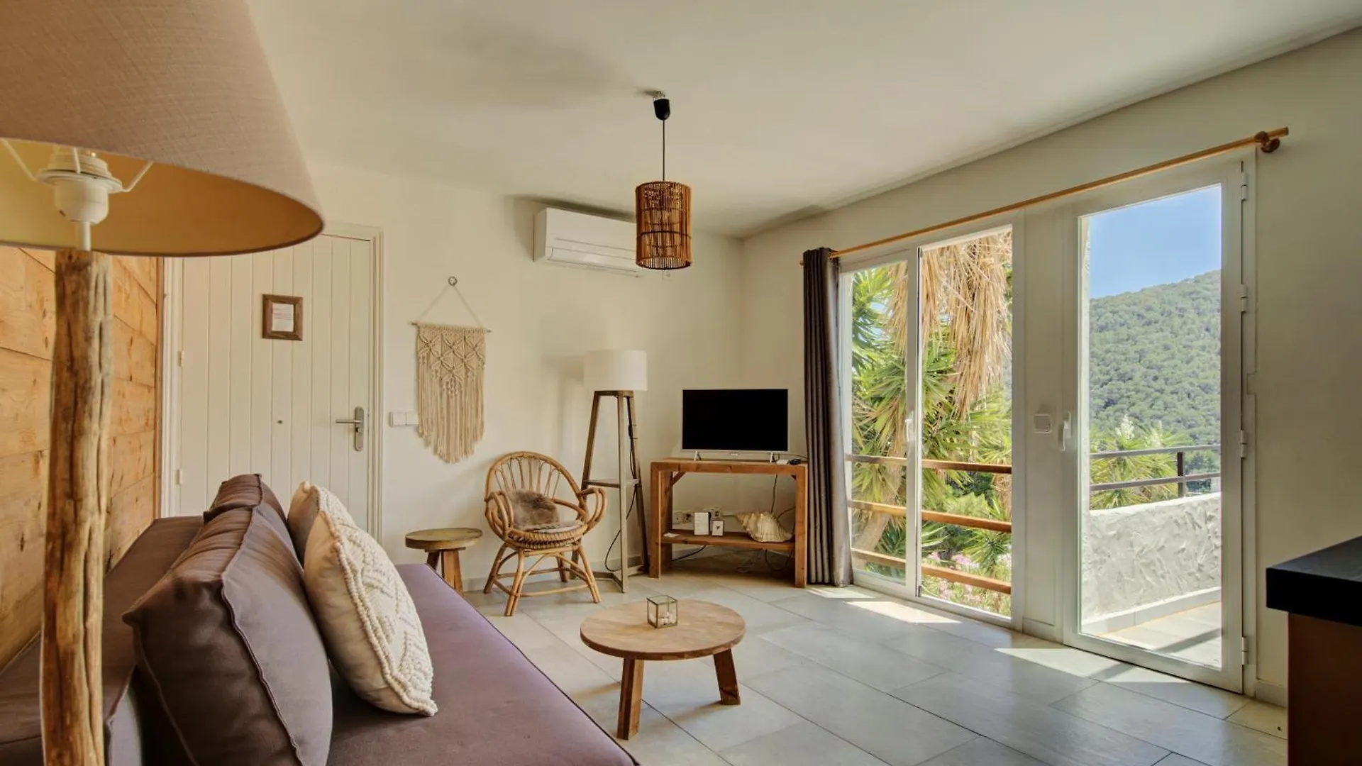 Apartamentos Catharina Maria Cala Llonga  Appartement Cala Llonga (Ibiza)