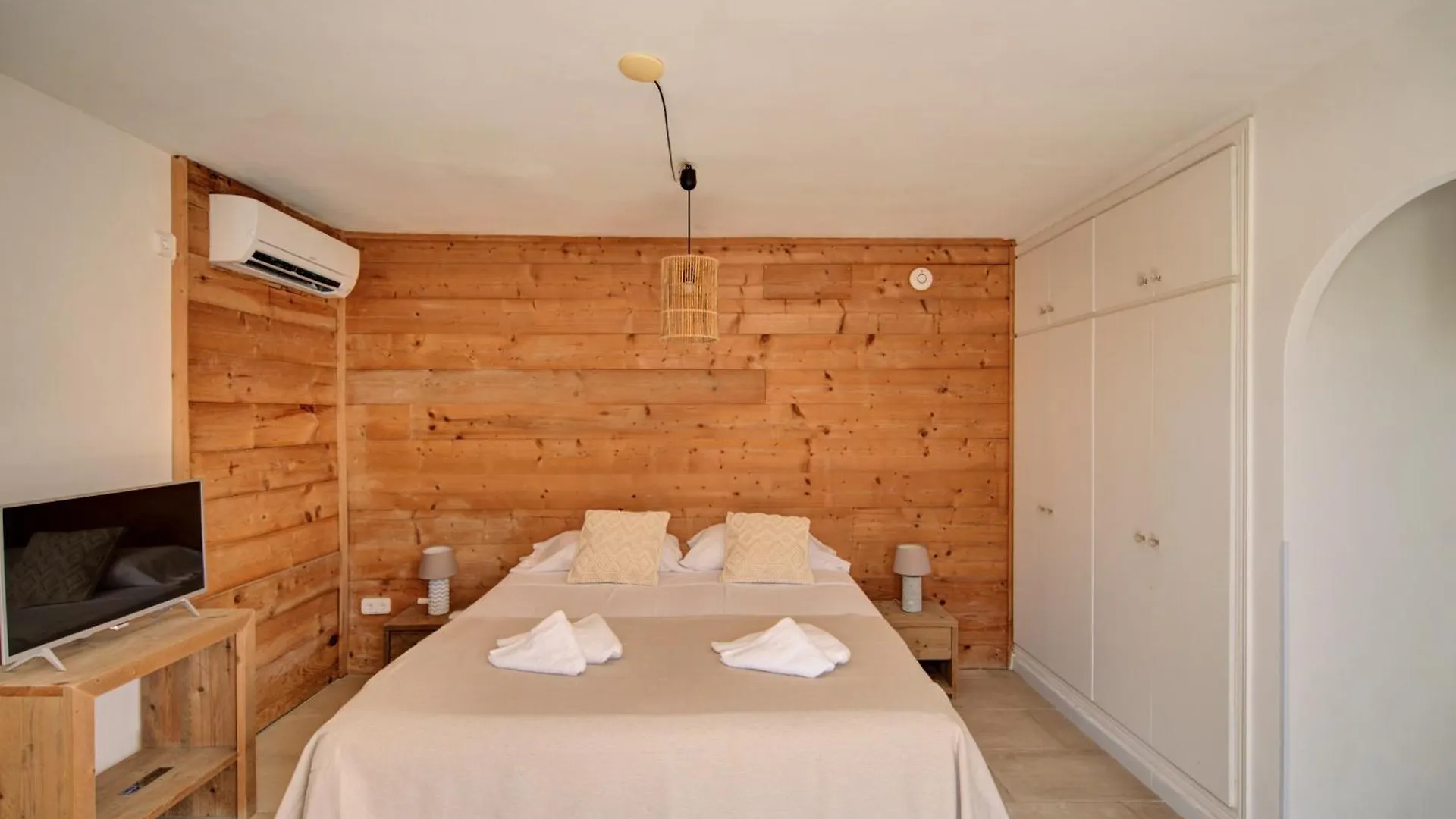 Apartamentos Catharina Maria Cala Llonga  0*, Cala Llonga (Ibiza) Espagne