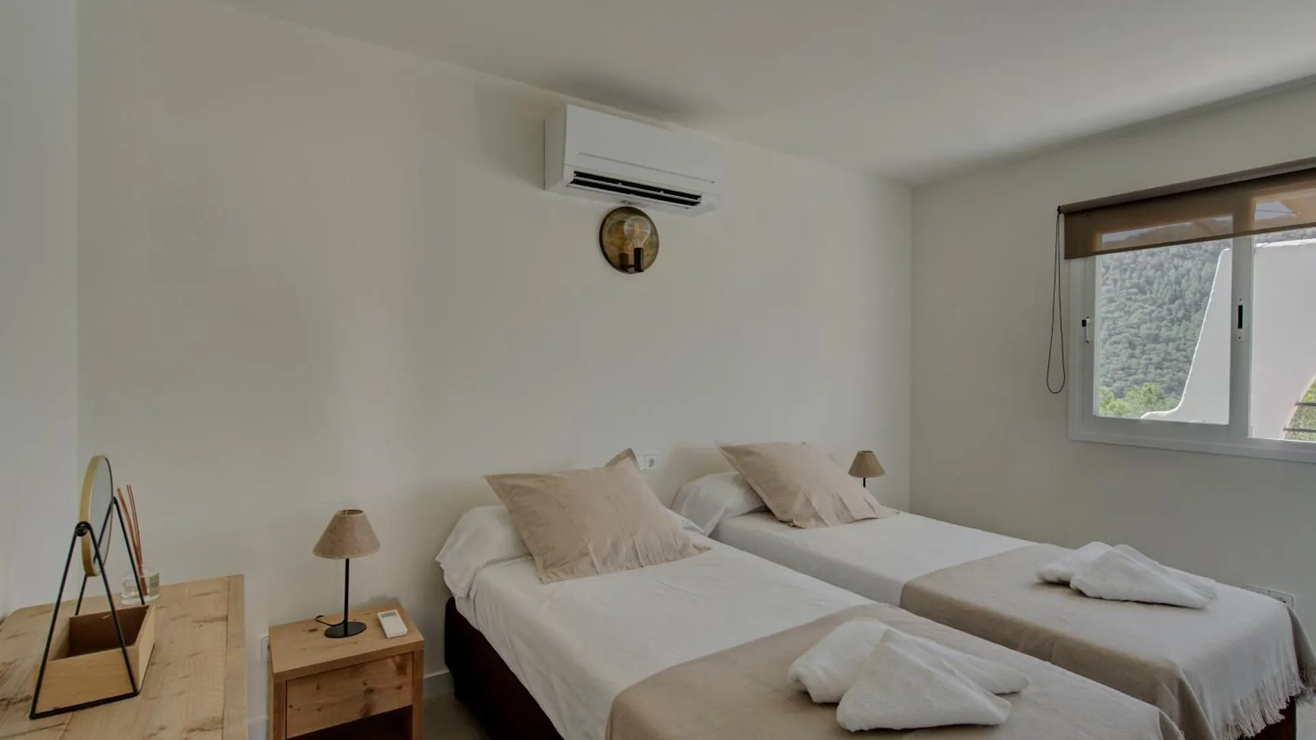 Apartamentos Catharina Maria Cala Llonga
