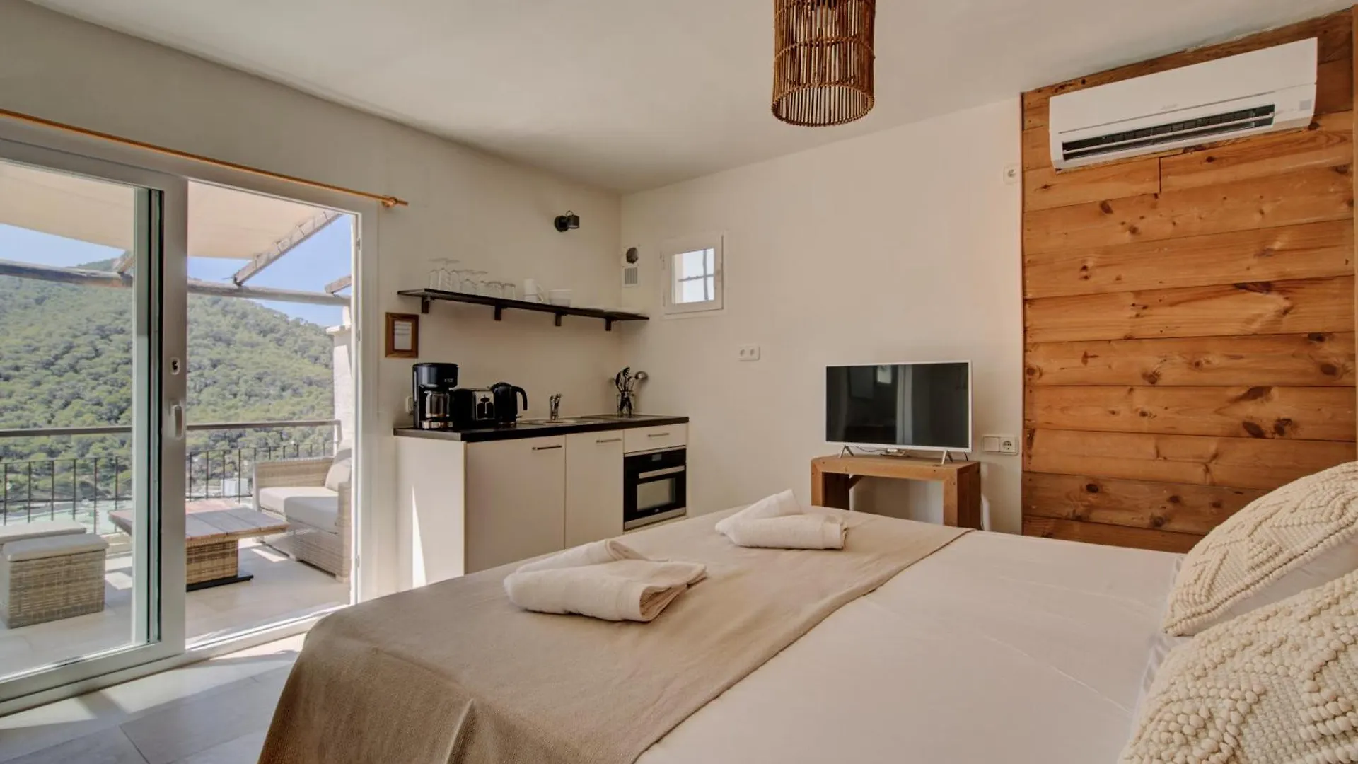 Apartamentos Catharina Maria Cala Llonga  Appartement Cala Llonga (Ibiza)