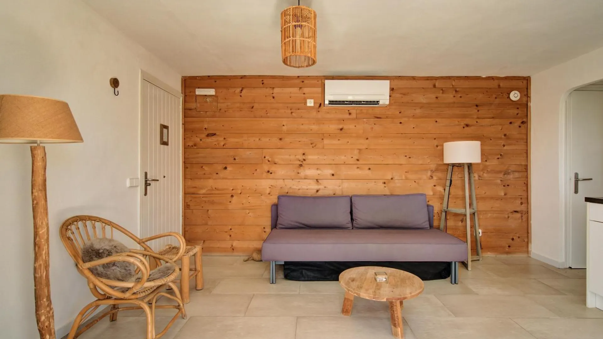 Apartamentos Catharina Maria Cala Llonga  0*, Cala Llonga (Ibiza)